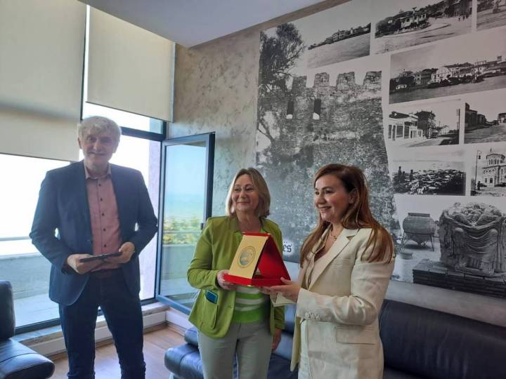 From left to right: Paul Ganzeboom, HUAS Dean of Internationalisation; Rima Dijkstra, STARS EU programme manager; and Kseanela Sotirofski, UAMD Rector.