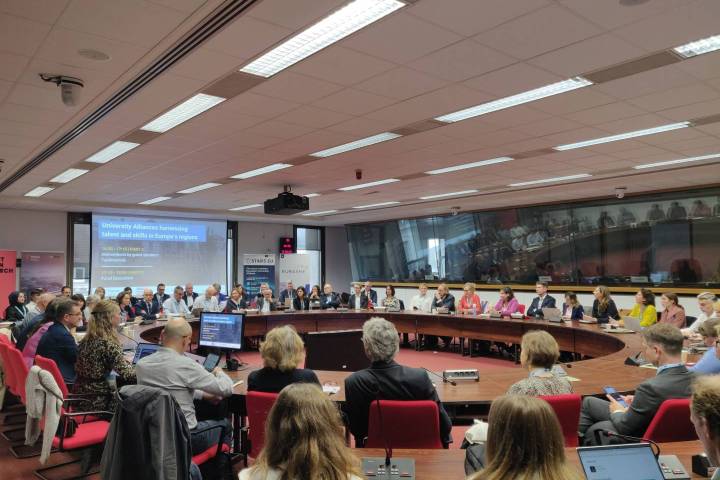 Workshop at #EURegionsWeek Explores Regional Talent and Skills Development